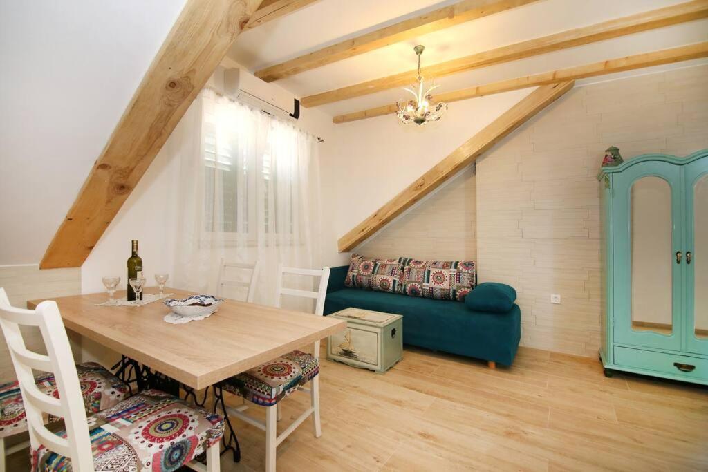 Apartment Barbara'S Inheritance Σπλιτ Εξωτερικό φωτογραφία